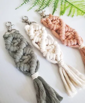 Cord   Quartz - Macrame Keychains. Handmade and 100% cotton: Blue