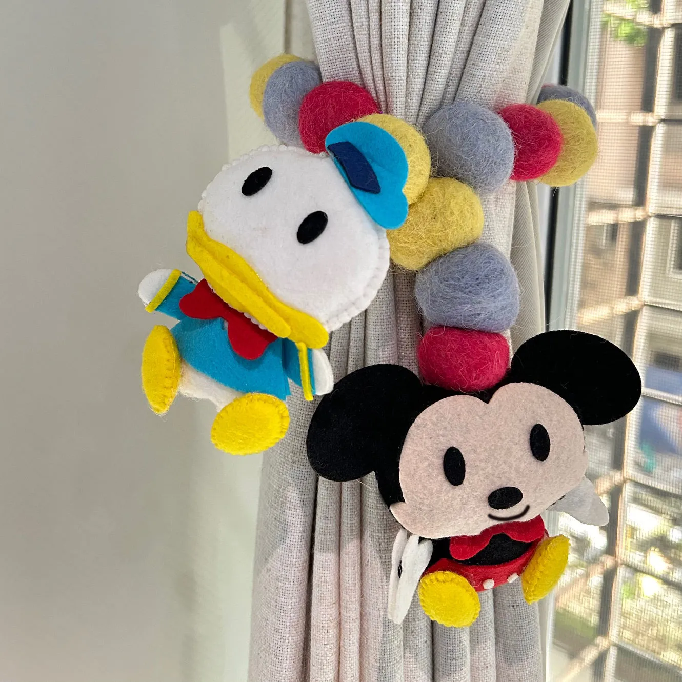 Curtain Tie - Mickeys Friends