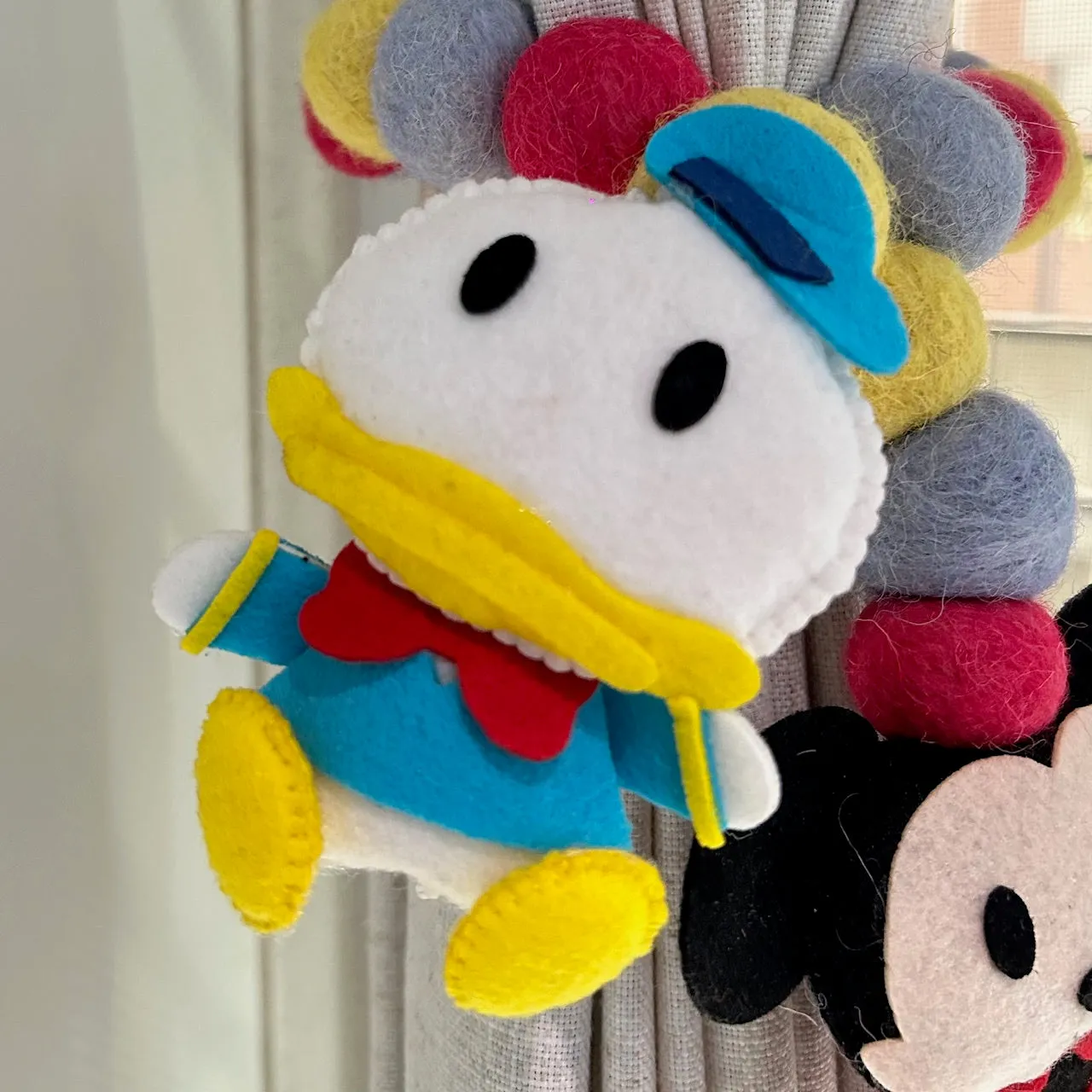 Curtain Tie - Mickeys Friends